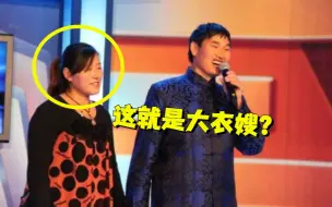 Скачать видео: 这才是朱之文真正的老婆，两人牵手合唱肉麻情歌，嗓音太绝了