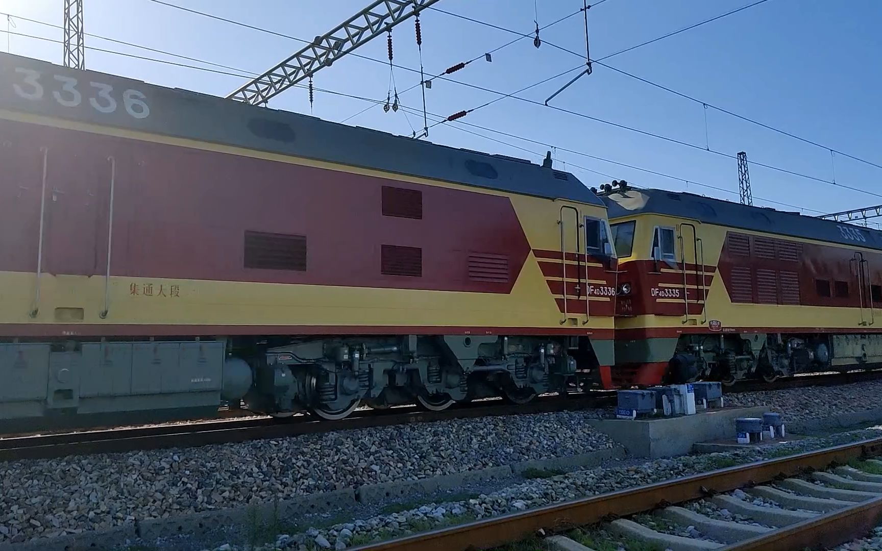 货车&客车集中出现 京广线沙河市站早晨的轮轨声音