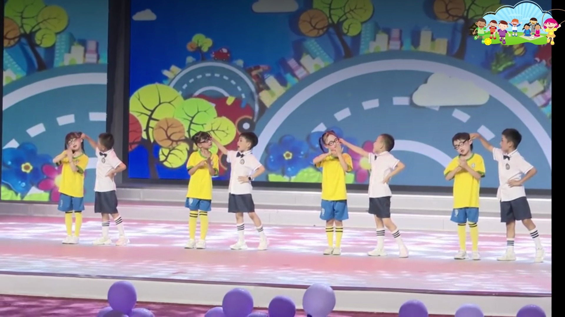 校园舞台表演,节目彩排,获奖节目小品《再见小眼镜》校园情景剧儿童