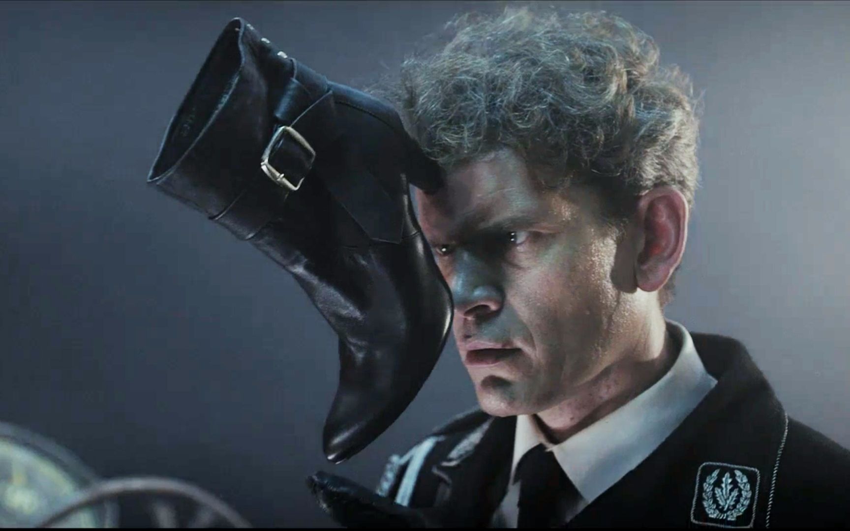 一部脑洞大开的科幻喜剧《钢铁苍穹》,假如二战后纳粹搬到了月球!