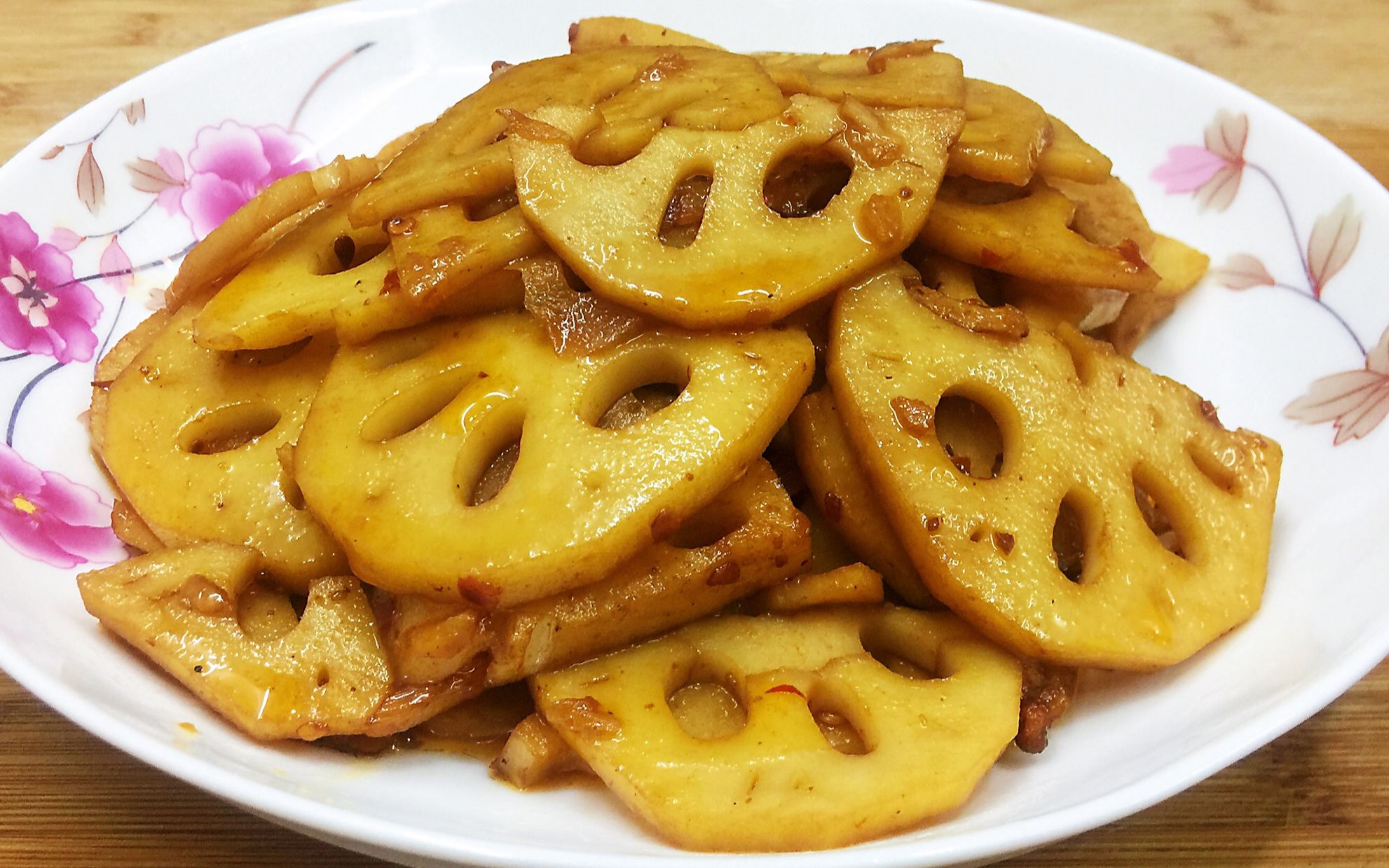 香辣莲藕的做法,1分钟学会,家庭小灶做出饭店味道