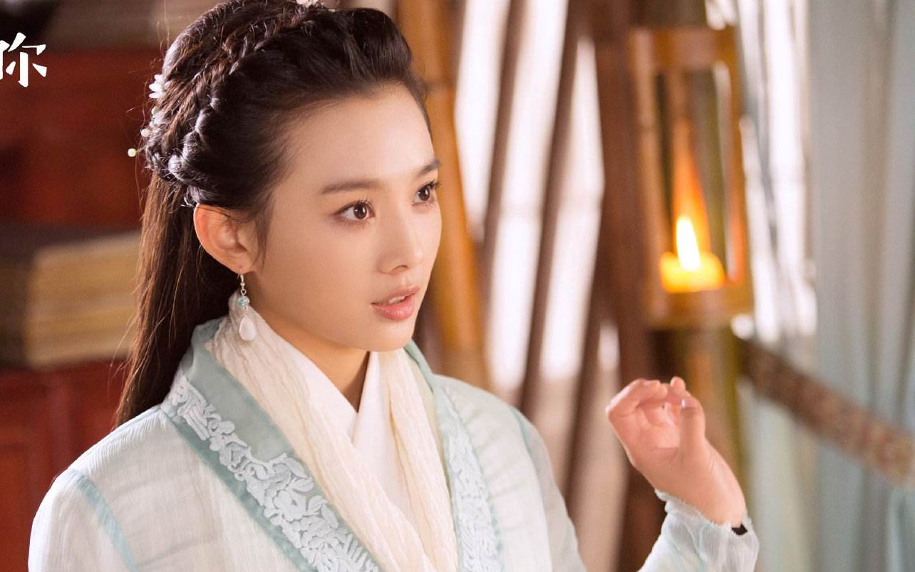 女明星 鲁照华 古装添美人,芙蓉如面柳如眉 泳装游泳真美_哔哩哔哩