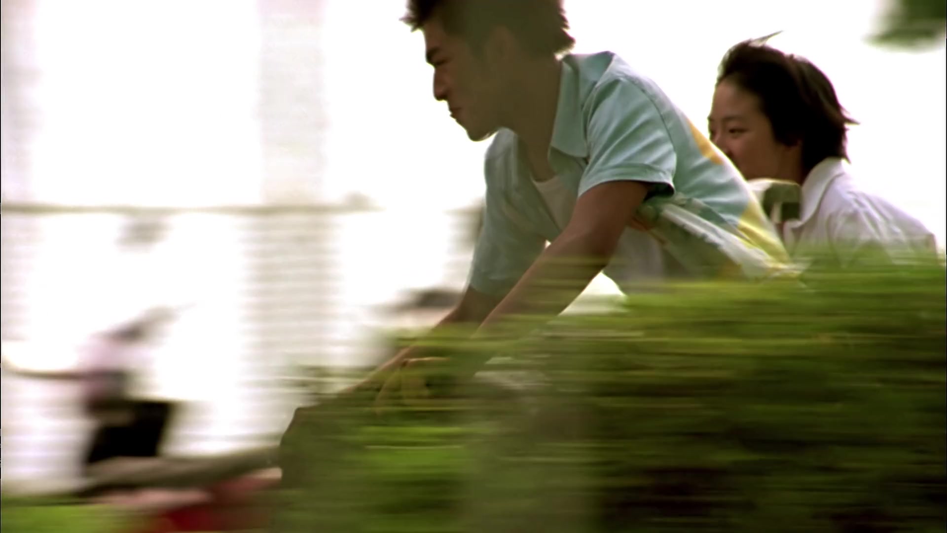 蓝色大门片尾孟克柔独白