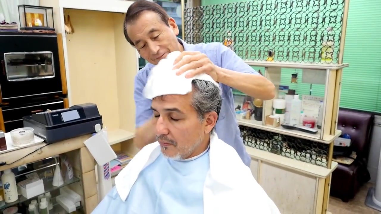 [图]【理汝之发】日本传统理发2 Classic 床屋さん Japanese Barbershop - Handheld DSLR - Take 2