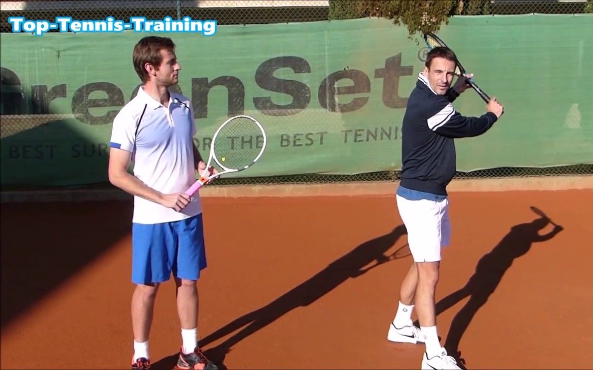 【网球单反基础教学】5.One Handed Backhand Lesson With Tommy Robredo哔哩哔哩bilibili