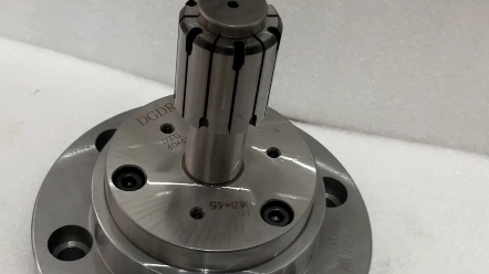 前后锥度同时撑开双斜度内撑内孔夹头,液压卡盘油缸后拉膨胀芯轴,定子