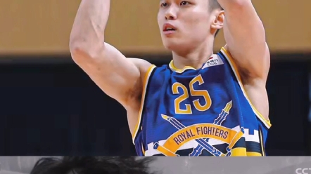 cba帅哥之《北控男篮马泳》