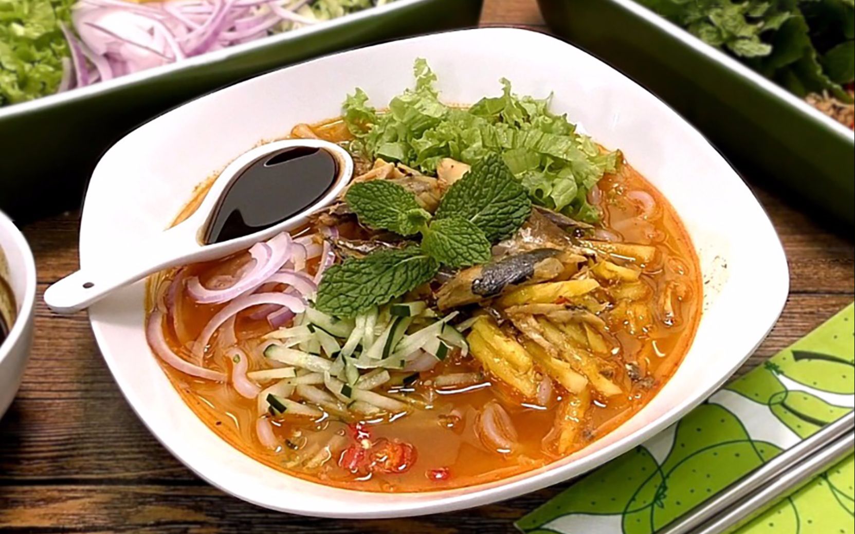 马来西亚代表性美食 - 亚参叻沙 ,阿三叻沙的制作-深秋落红叶-深秋落