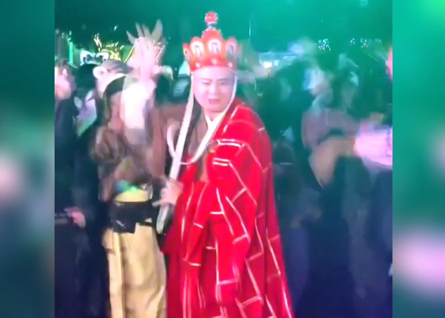 唐僧:取经这么辛苦,偶尔去蹦迪放松一下也是不错的
