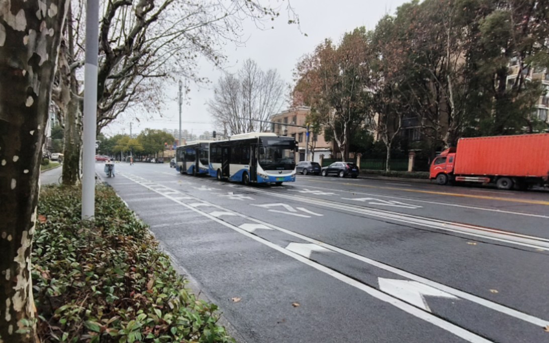 浦东36路 zk6850bevg57a 芳甸路迎春路》洪山路成山路 全程车内运行