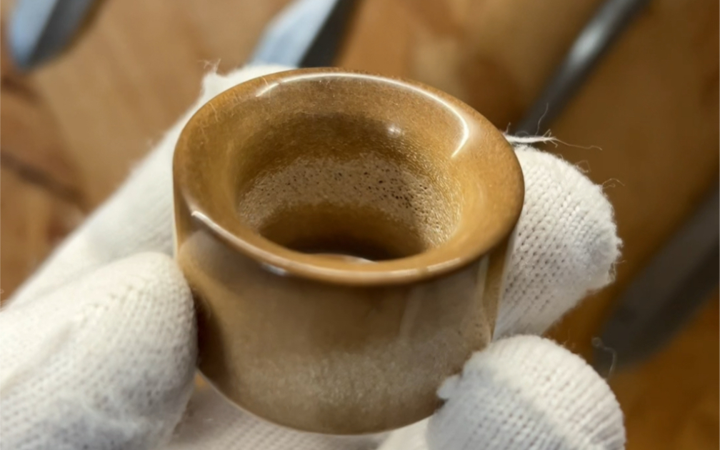 鹿角扳指中的另类,像木又像石!