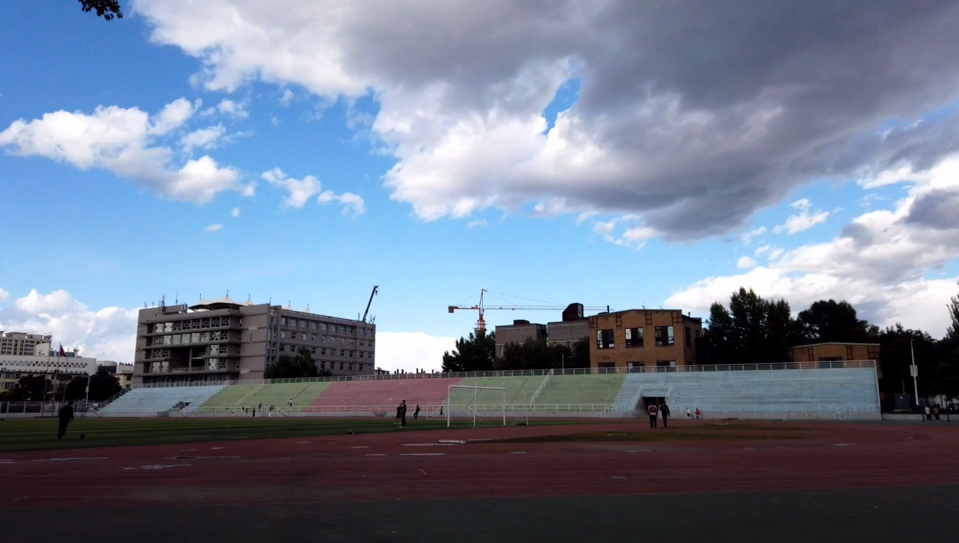 内蒙古工业大学新城校区操场