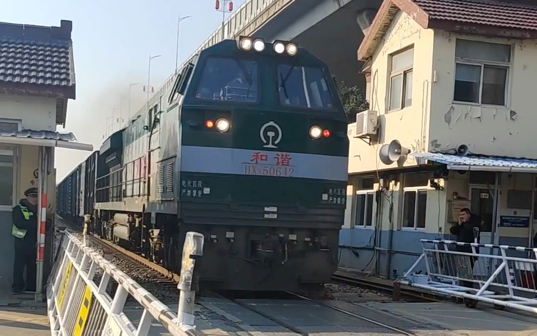 【寧蕪線】土城頭道口拍火車(9) hxn50642牽引89951次(棚車大列)通過.