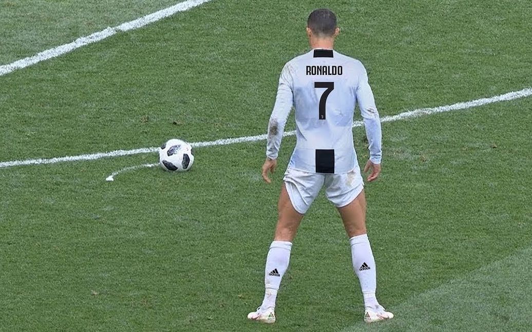 无解电梯球!要说梅西是任意球之王,那得看c罗答不答应