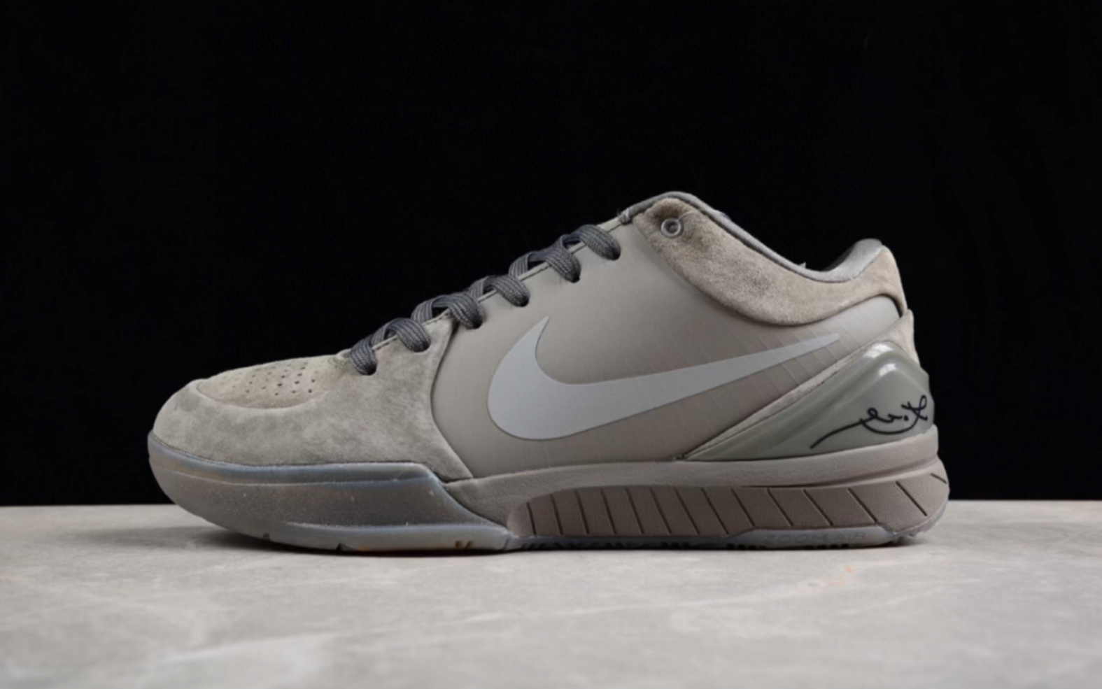 耐克 nike zoom kobe 4 ftb zk4 dust 科比四代黑曼巴篮球鞋869450