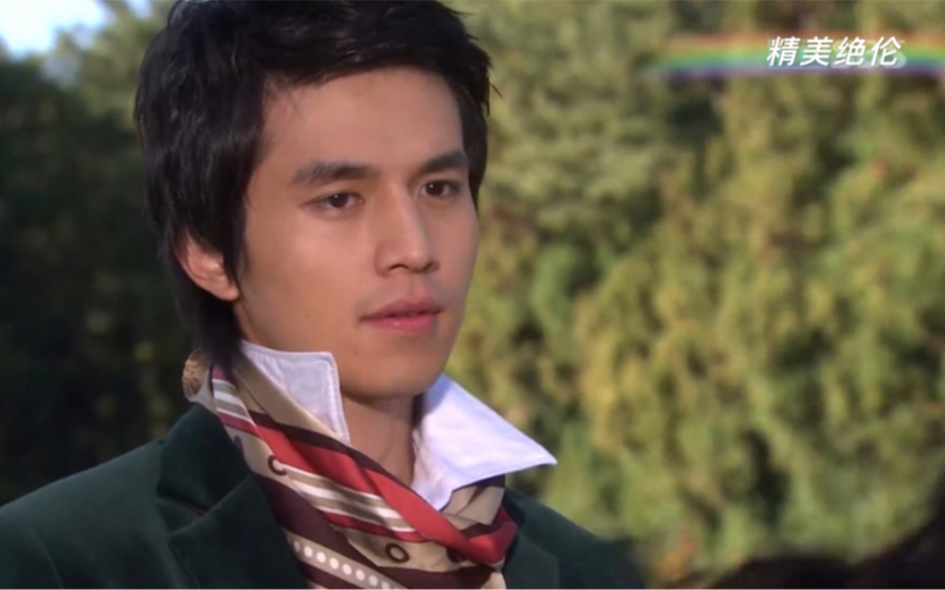 第5次见面【1】丝巾搭配第二套 薛功灿绝美富公子气质的绿色丝绒西装