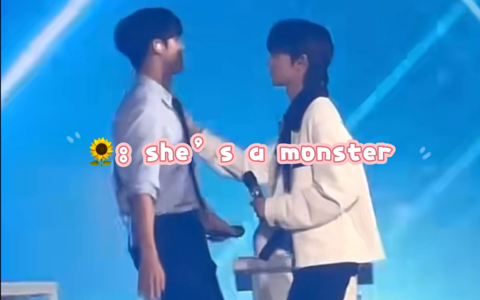 [图]奎：他是个怪物，站在那我的心就跟着走了| She’s monster—GOT 7