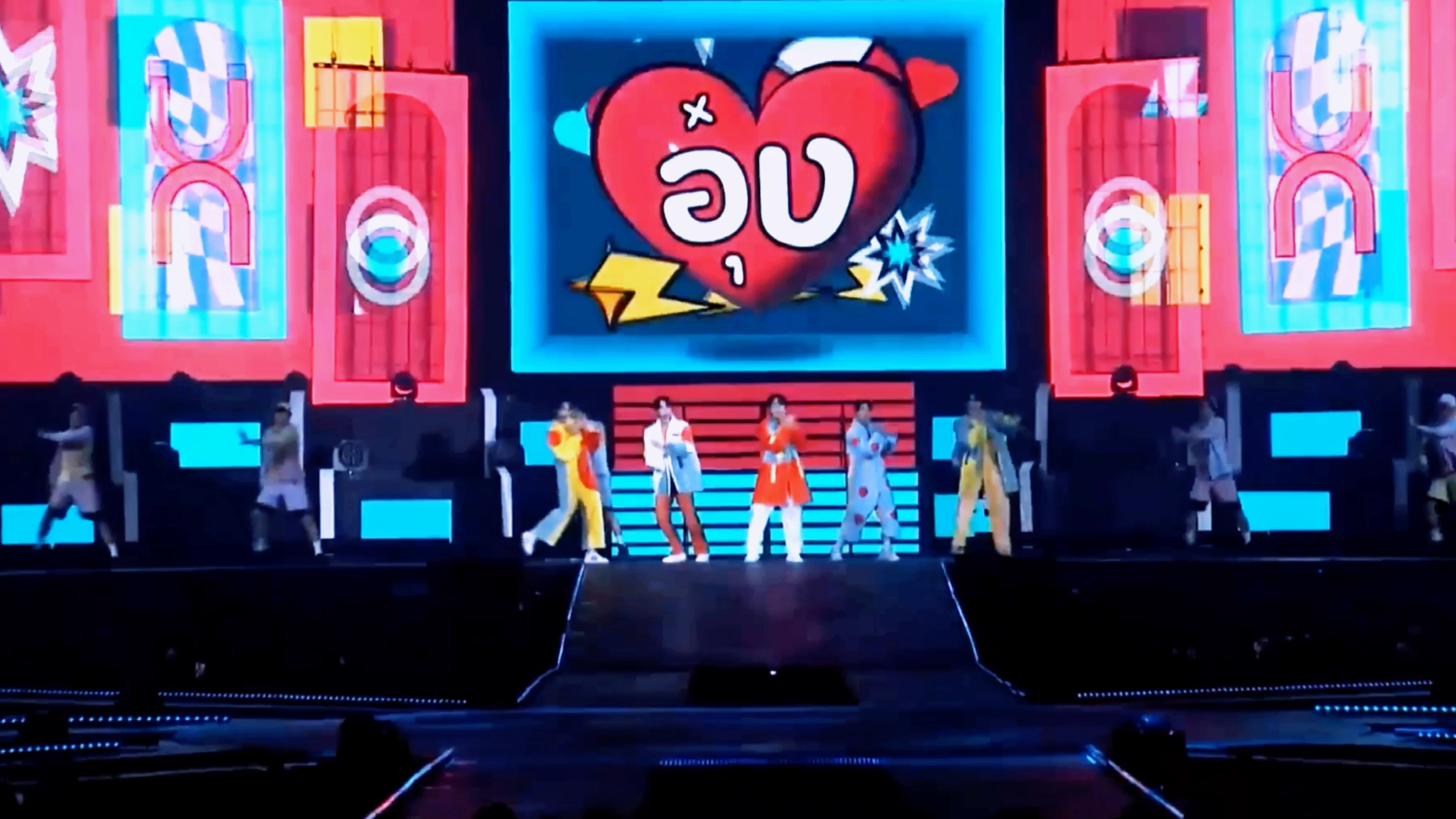 【盘点】lol拼盘演唱会最喜欢的12个舞台精彩片段,仅代表个人喜好