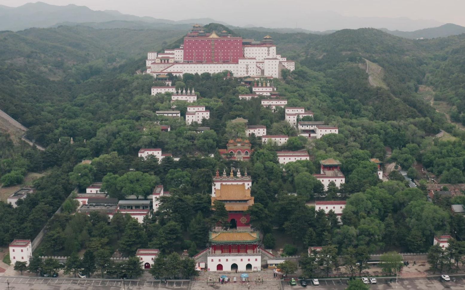 [图]乾隆皇帝为甄嬛建了个布达拉宫，就在承德避暑山庄北边