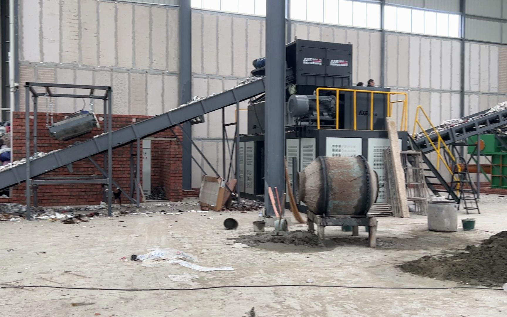 大型固废撕碎机 布料破碎机 安徽华轩