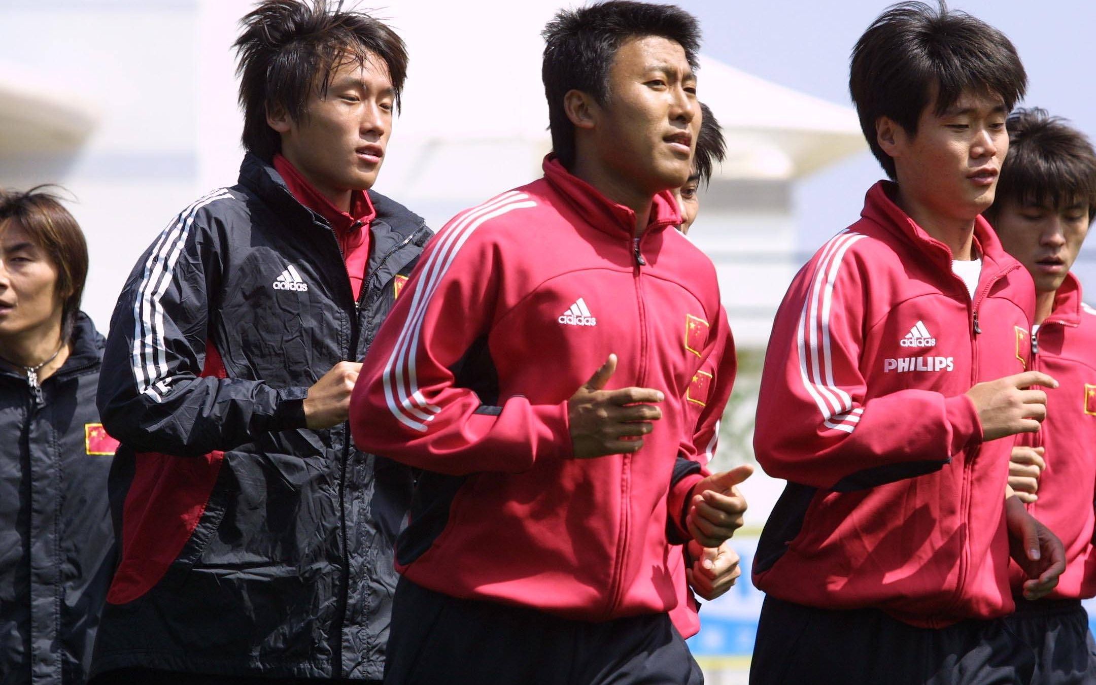 【考古足球】2002年中国男足冲入世界杯_哔哩哔哩_bilibili