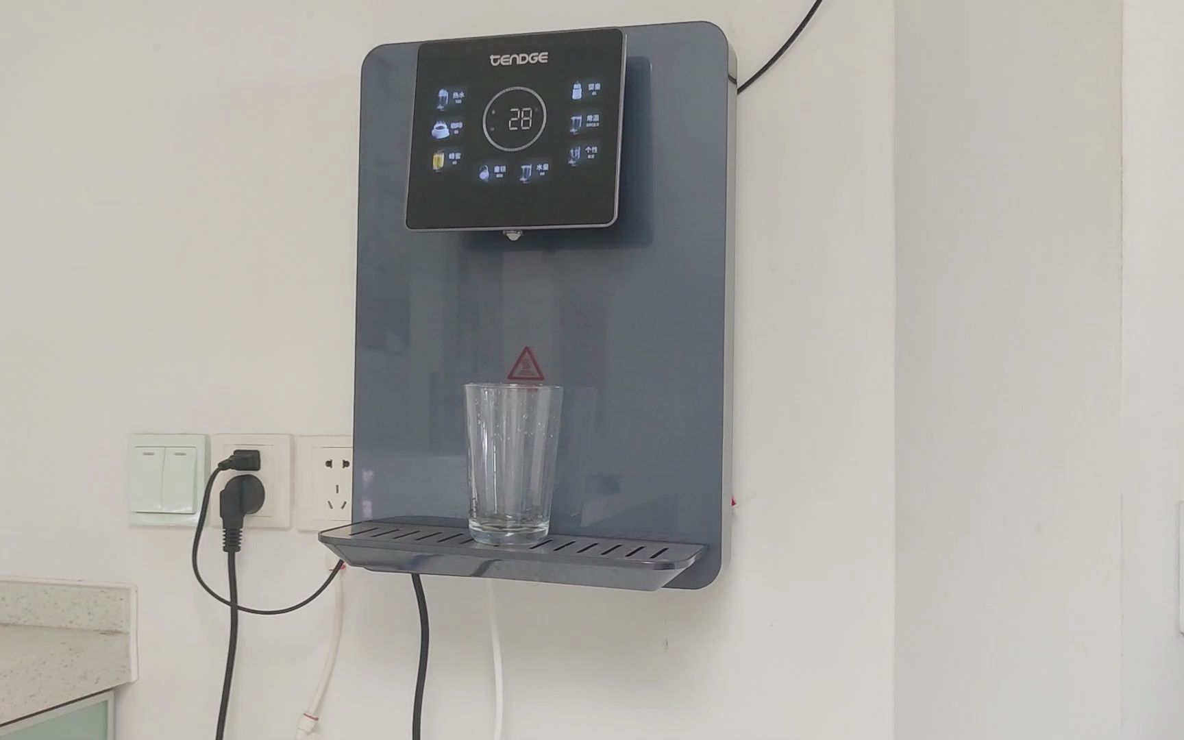 恬净净水管线机是家庭饮水的好伴侣