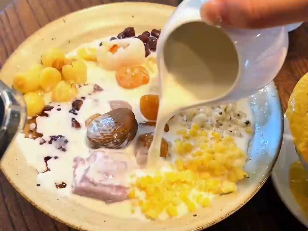 秋冬时节吃甜品 每一口都是甜蜜的味道