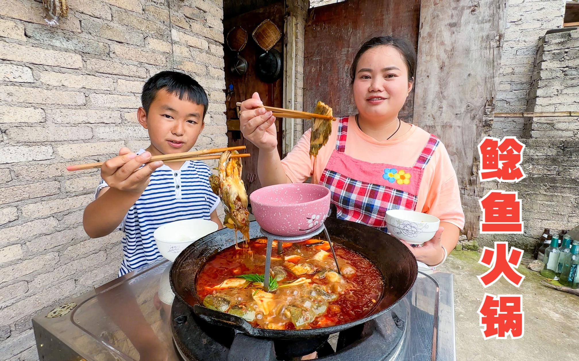 鲶鱼火锅,鱼肉香辣可口,入口即化,太爽了哔哩哔哩bilibili