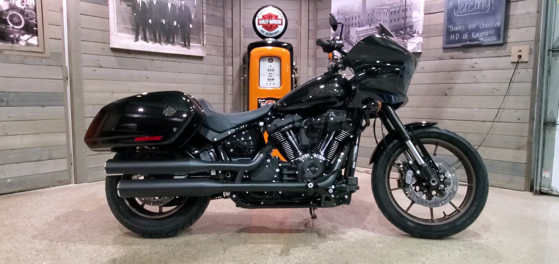 2022哈雷harley davidson lowrider st黑色