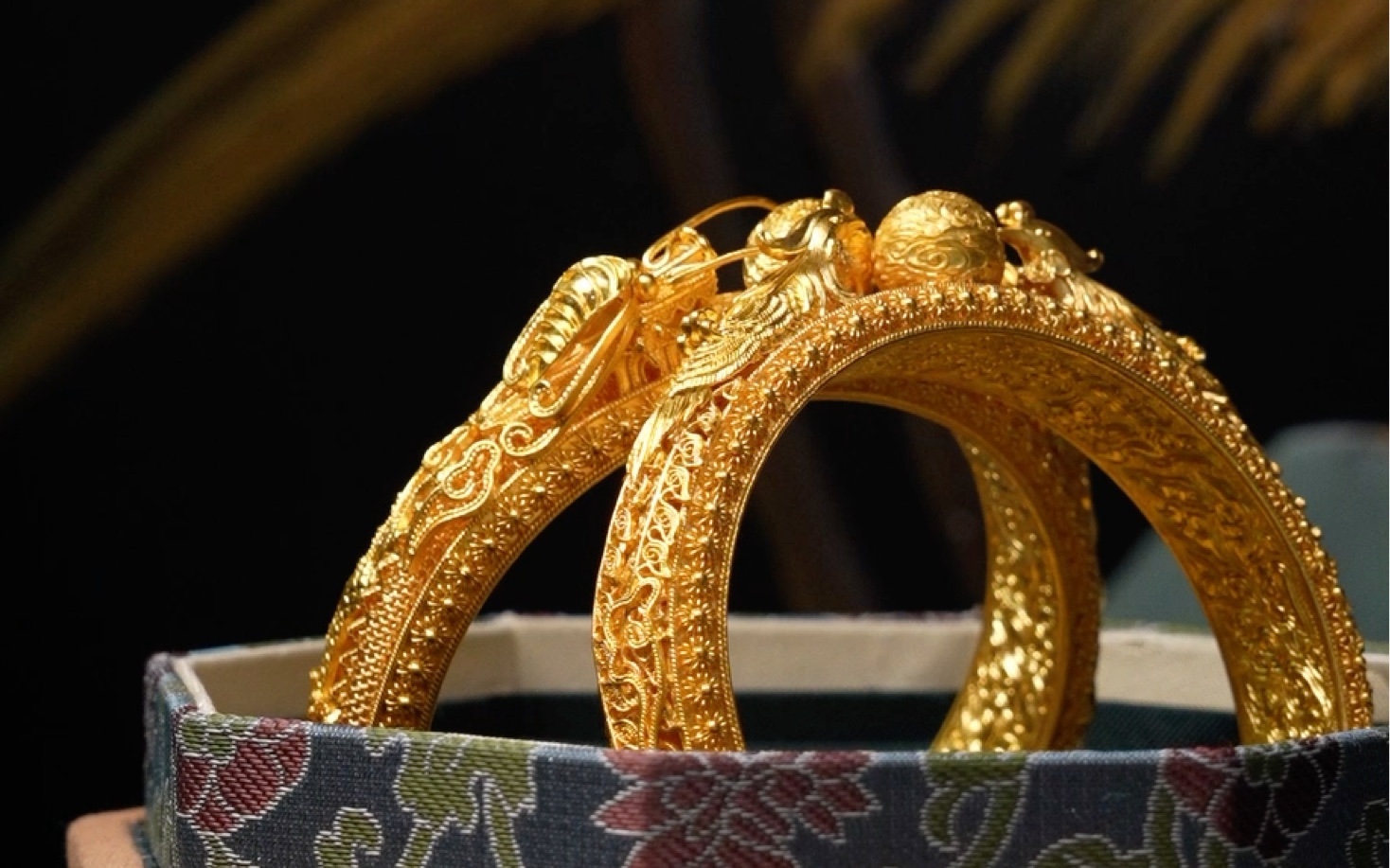 【大顺的珠宝箱】金丝錾刻龙凤镯