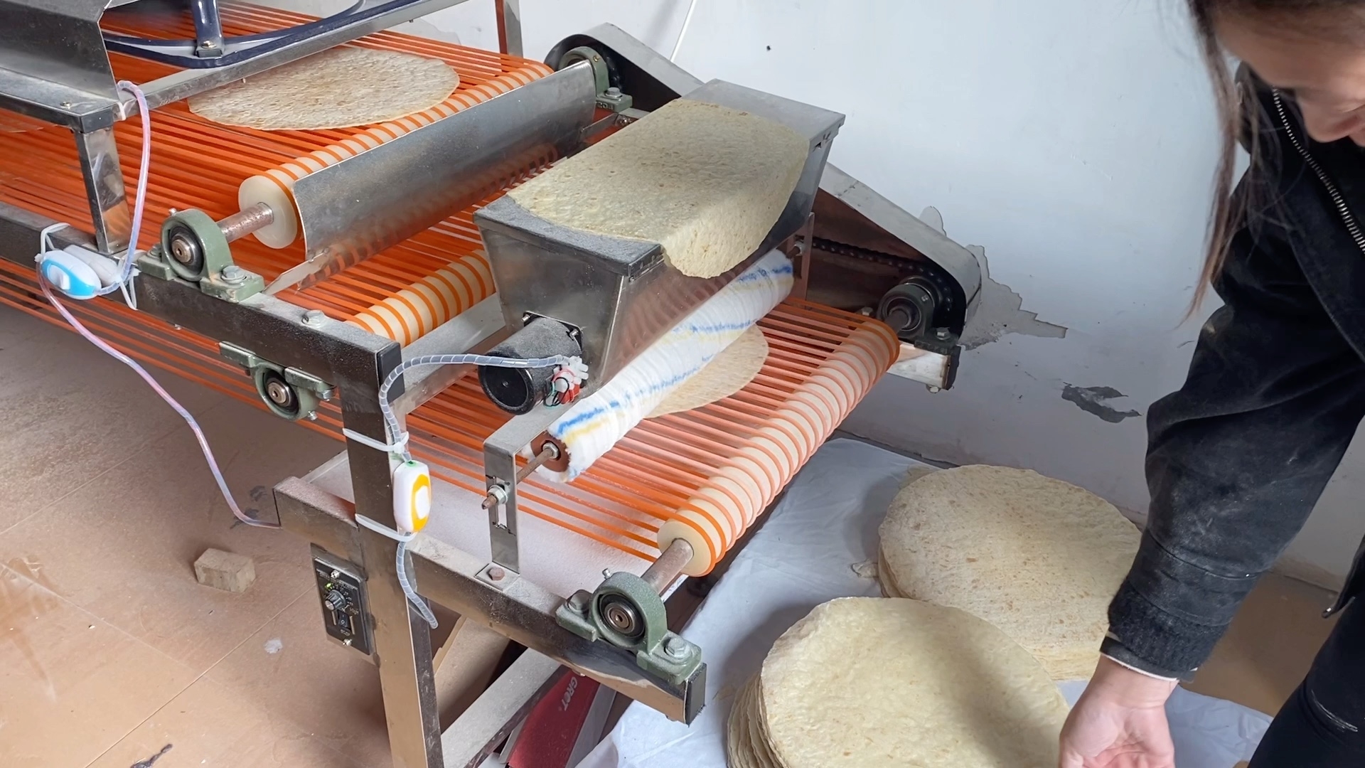 五河小豆饼机器图片