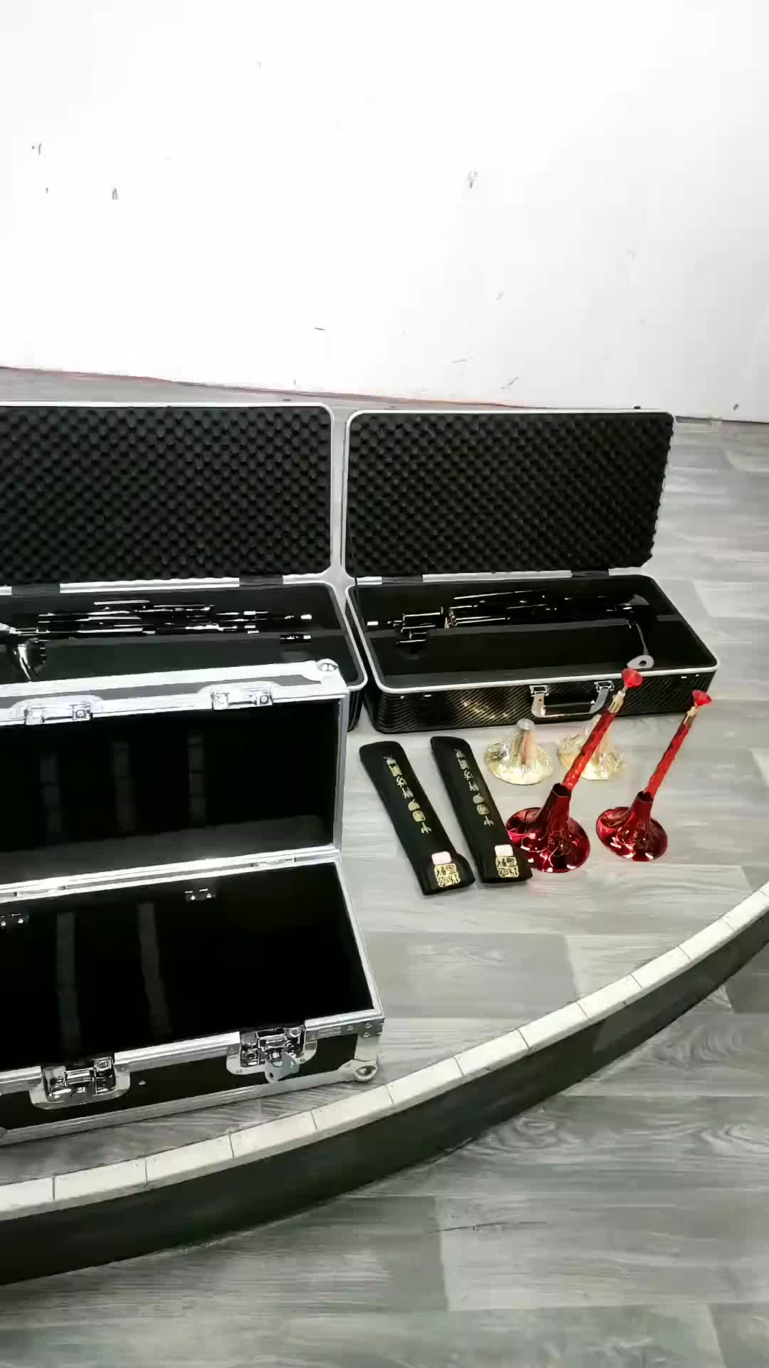 唢呐初学者教学简谱识谱教学教学简谱感谢家人们的信任唢呐唢呐箱