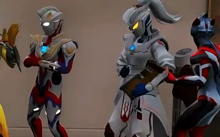 奥特曼守护着我们