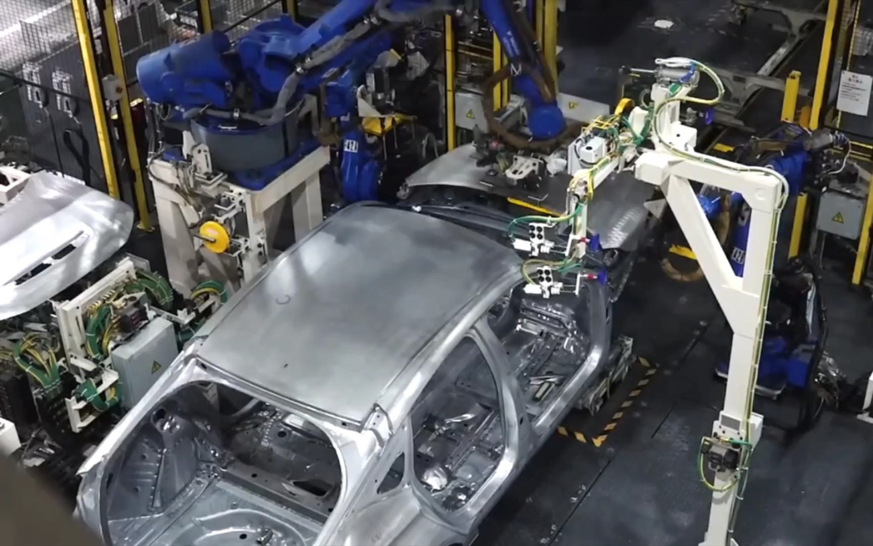 本田汽车生产制造车间实拍