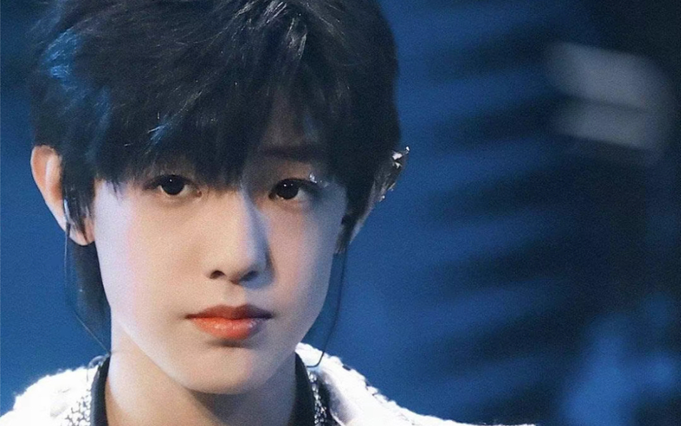 【tf家族|张泽禹】让人眼前一亮的一些神仙舞台 简直是仙子下凡呐!