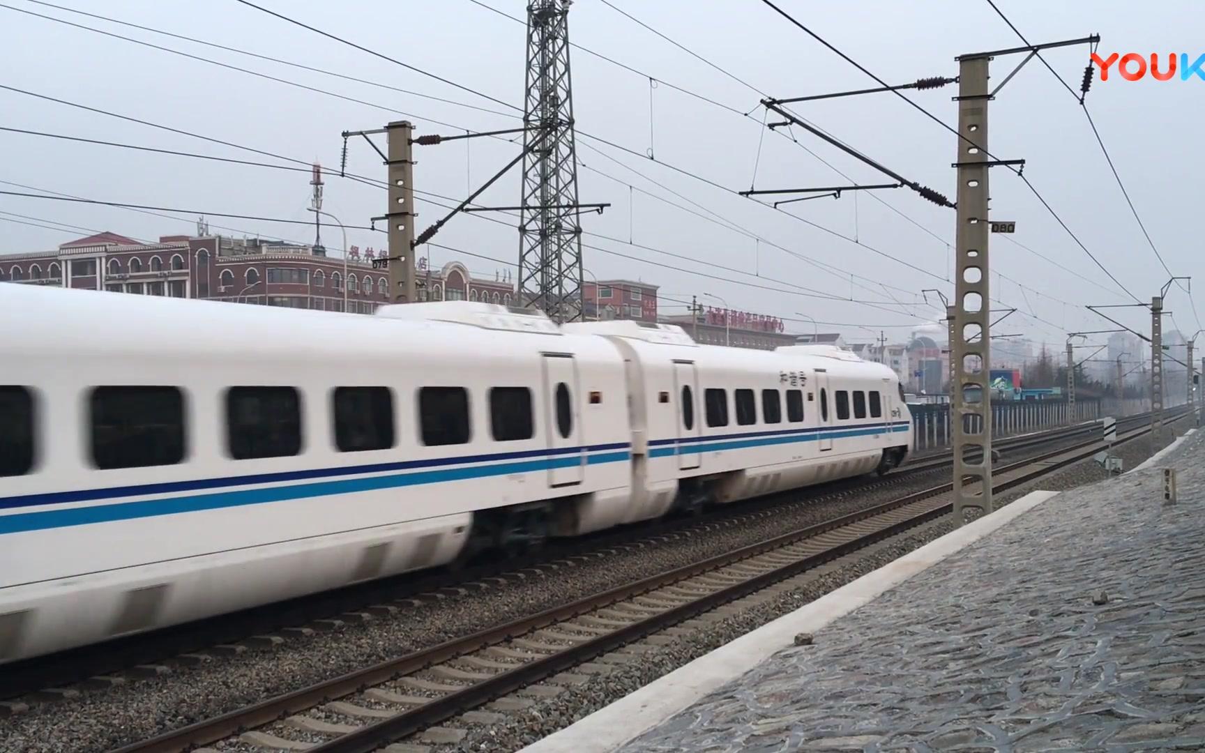 授权转载cj1动车组担当d7741首次进入大连市内运行大连站车迷候车室