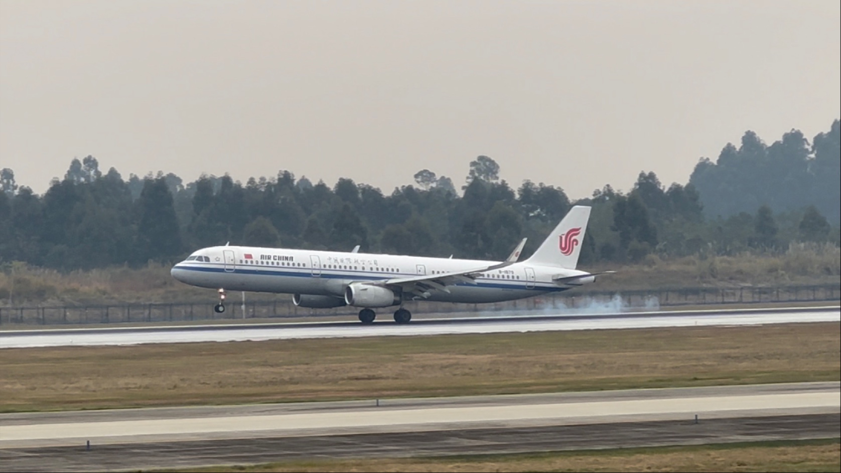 国航空客a321降落图片