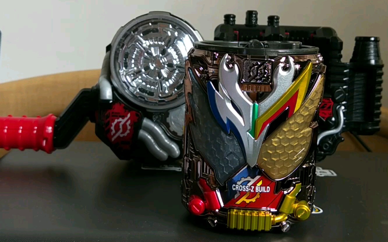 【pb】假面骑士build 假面骑士cross-zbuild pb限定dx龙兔满瓶 声光效