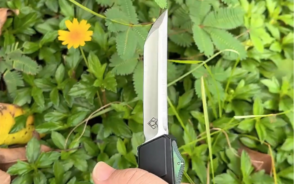 大黄蜂原创武士刀.刀片m390,手柄7075铝,镶嵌3d碳纤维.