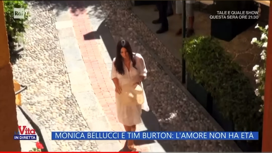 [图]（莫妮卡贝鲁奇&蒂姆波顿）情侣档出席2023年意大利电影节Monica Bellucci