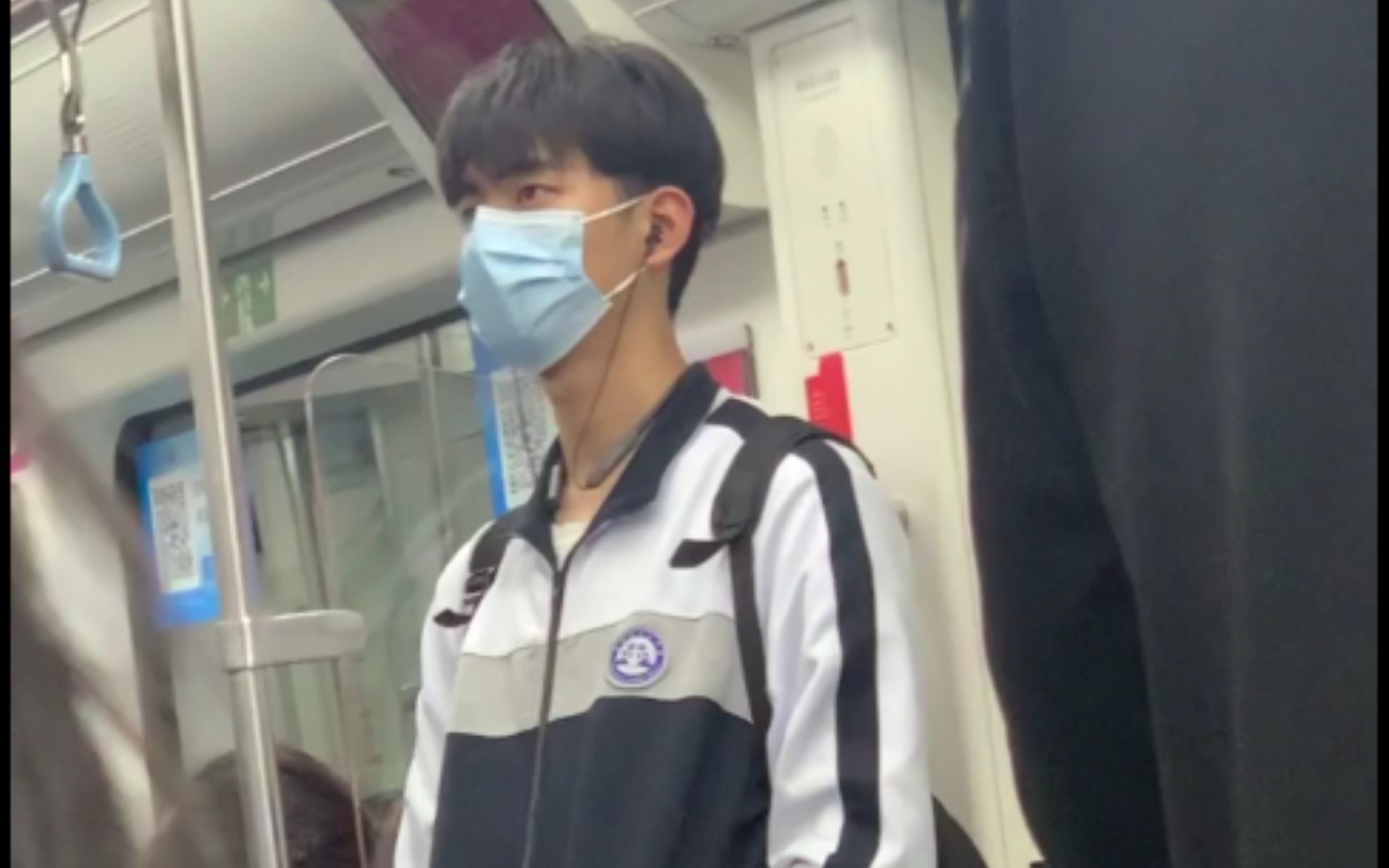 【抖音帅哥合集】④⑤这哪里是高中生,这明明是我的下半生_哔哩哔哩