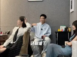 Tải video: 受到暴击了吧 兄弟