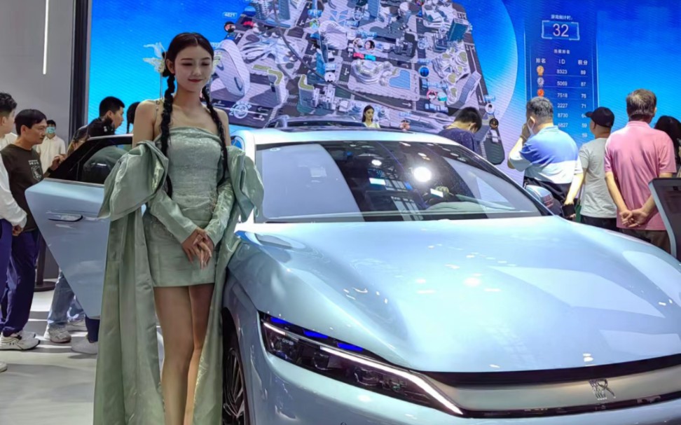 福州车展比亚迪模特靓啊