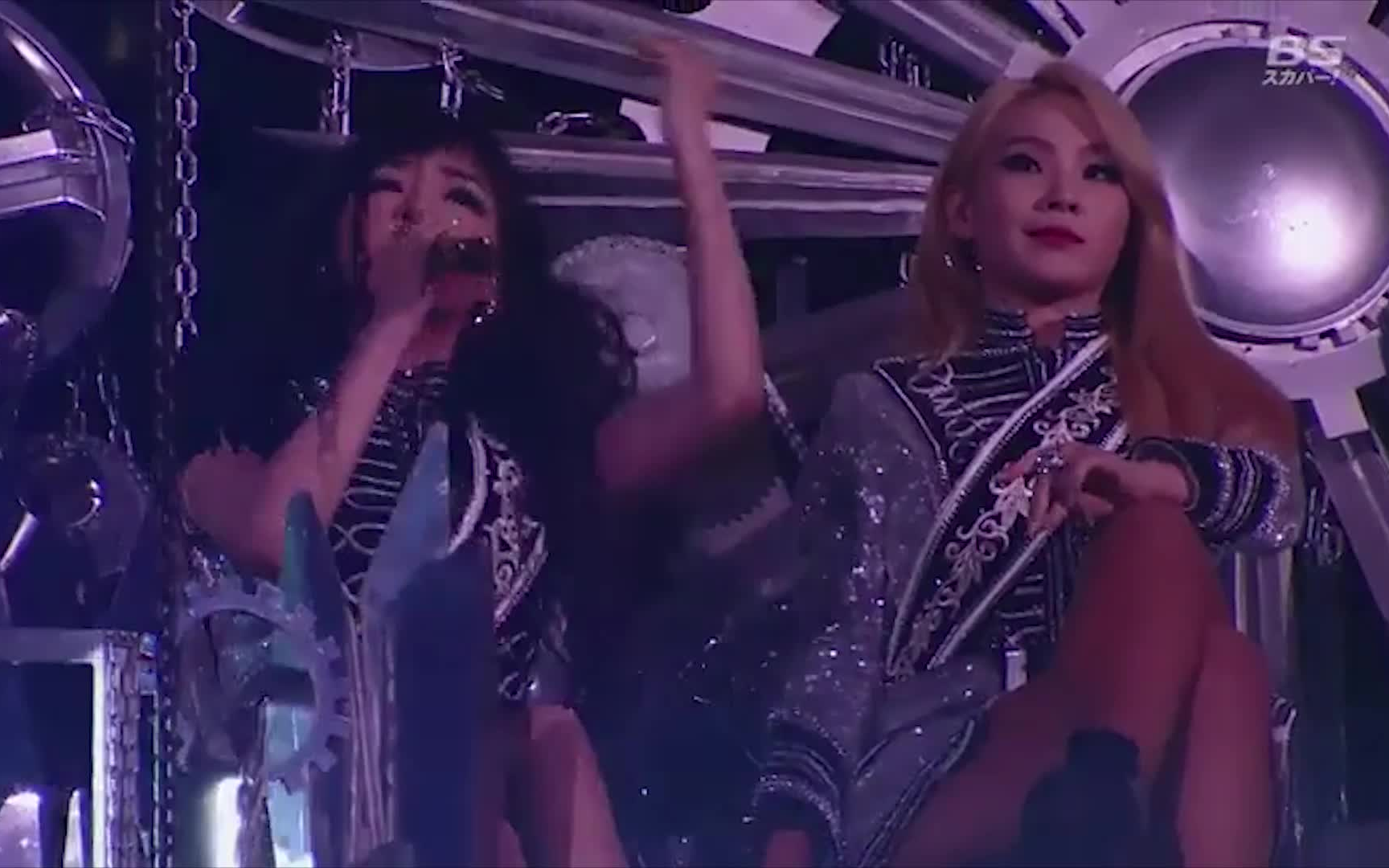 [图]【2NE1】当之无愧的女王团，是绝对能够代表韩国女团的组合！