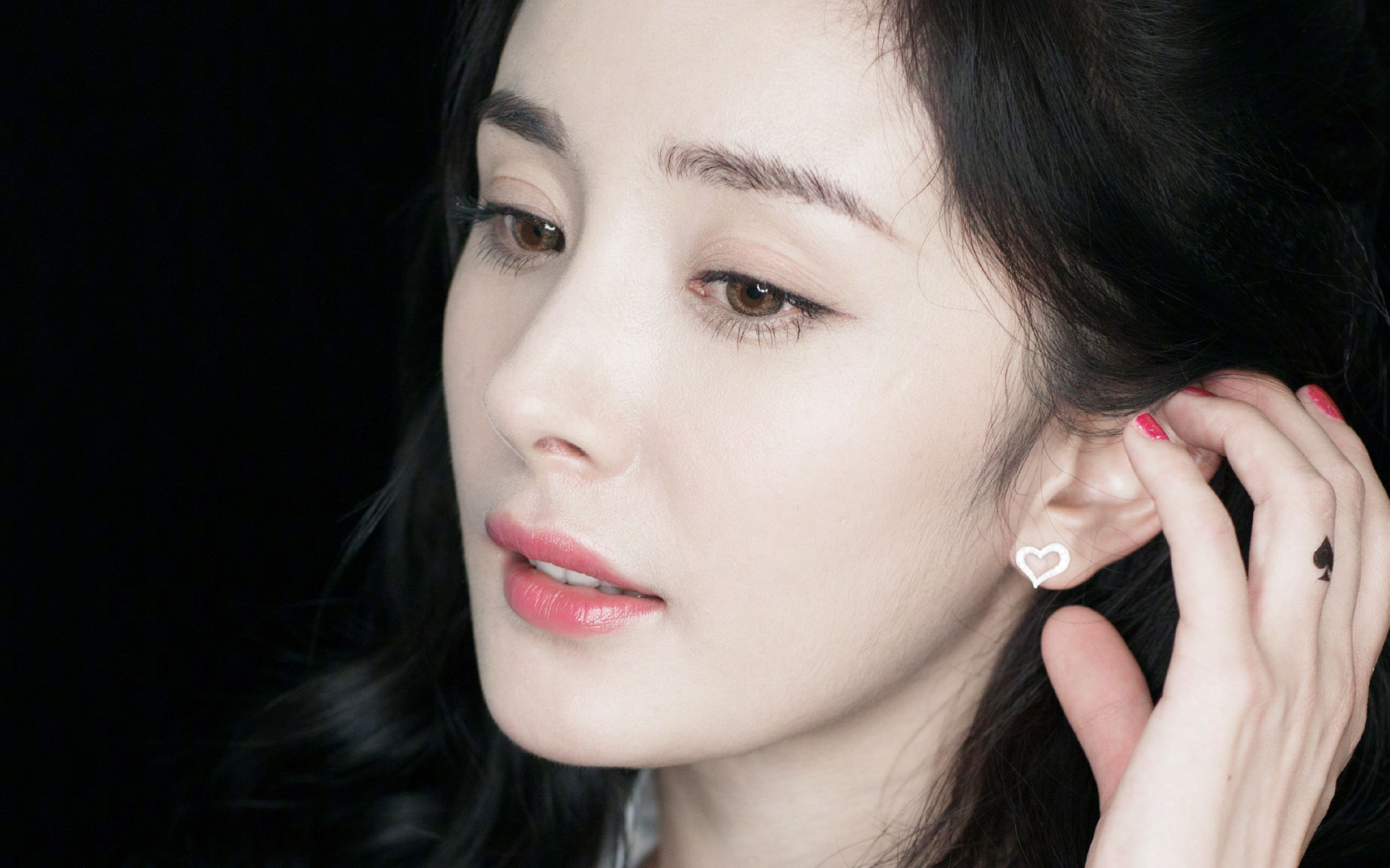 [杨幂]心中长出一片森林-杂志舔屏向