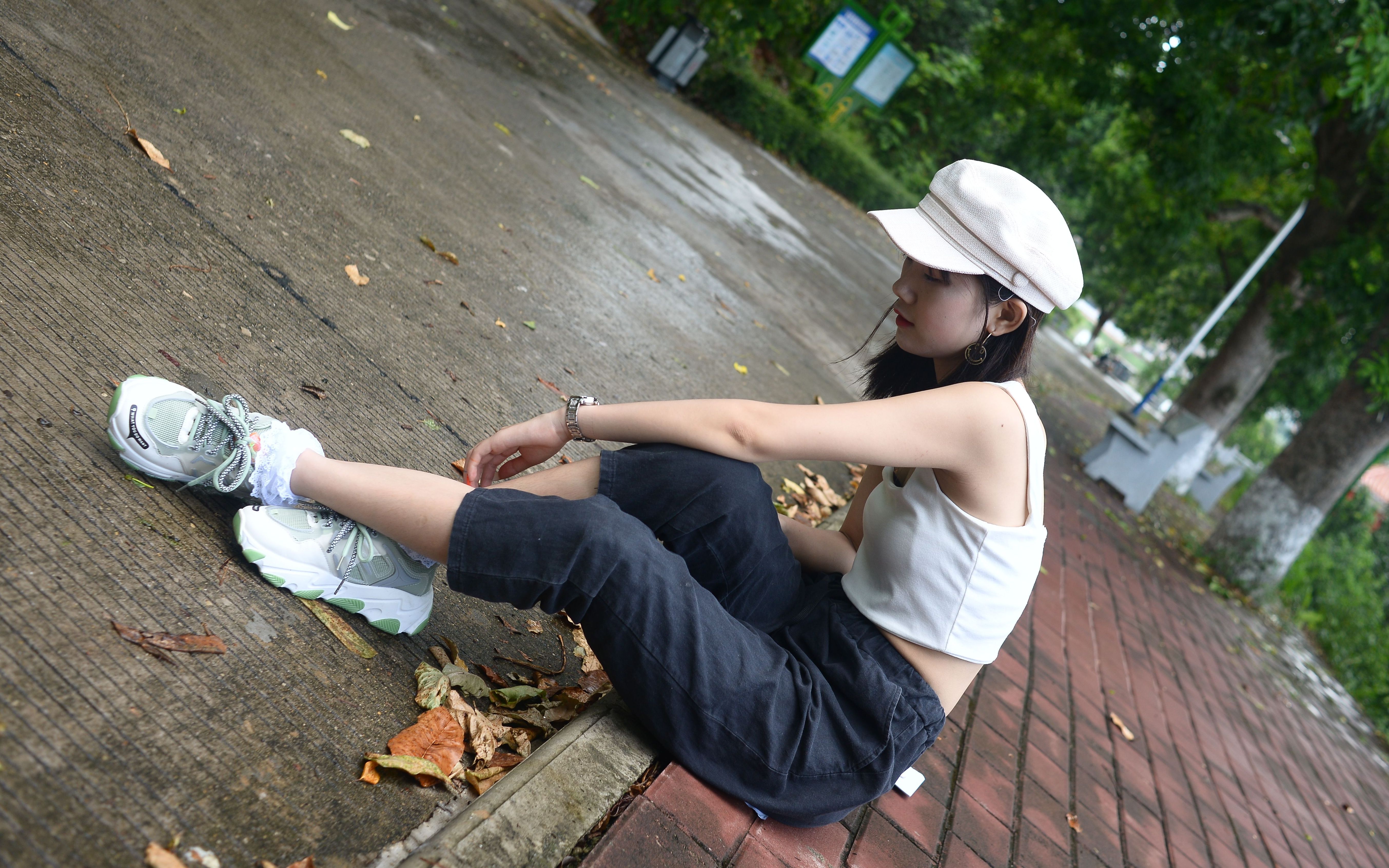 企鹅:2785692756微信公众号:只糖   关注 g 私信