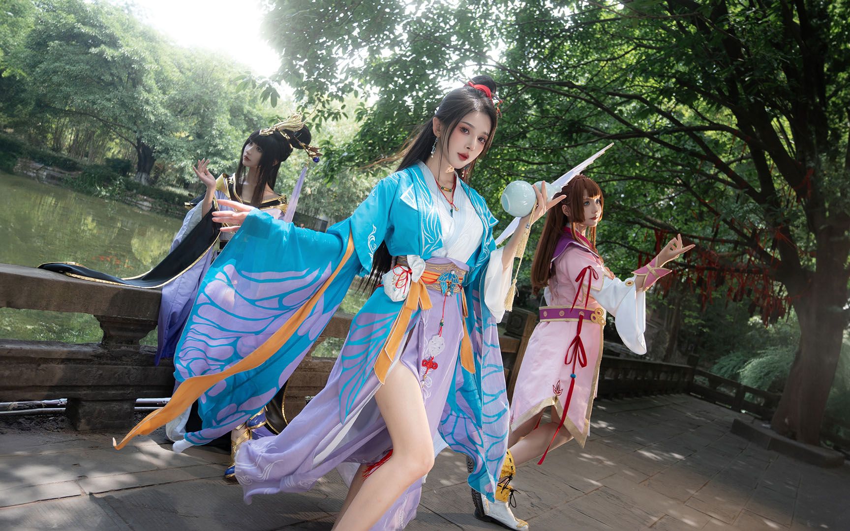 来看《元尊》小姐姐cos!