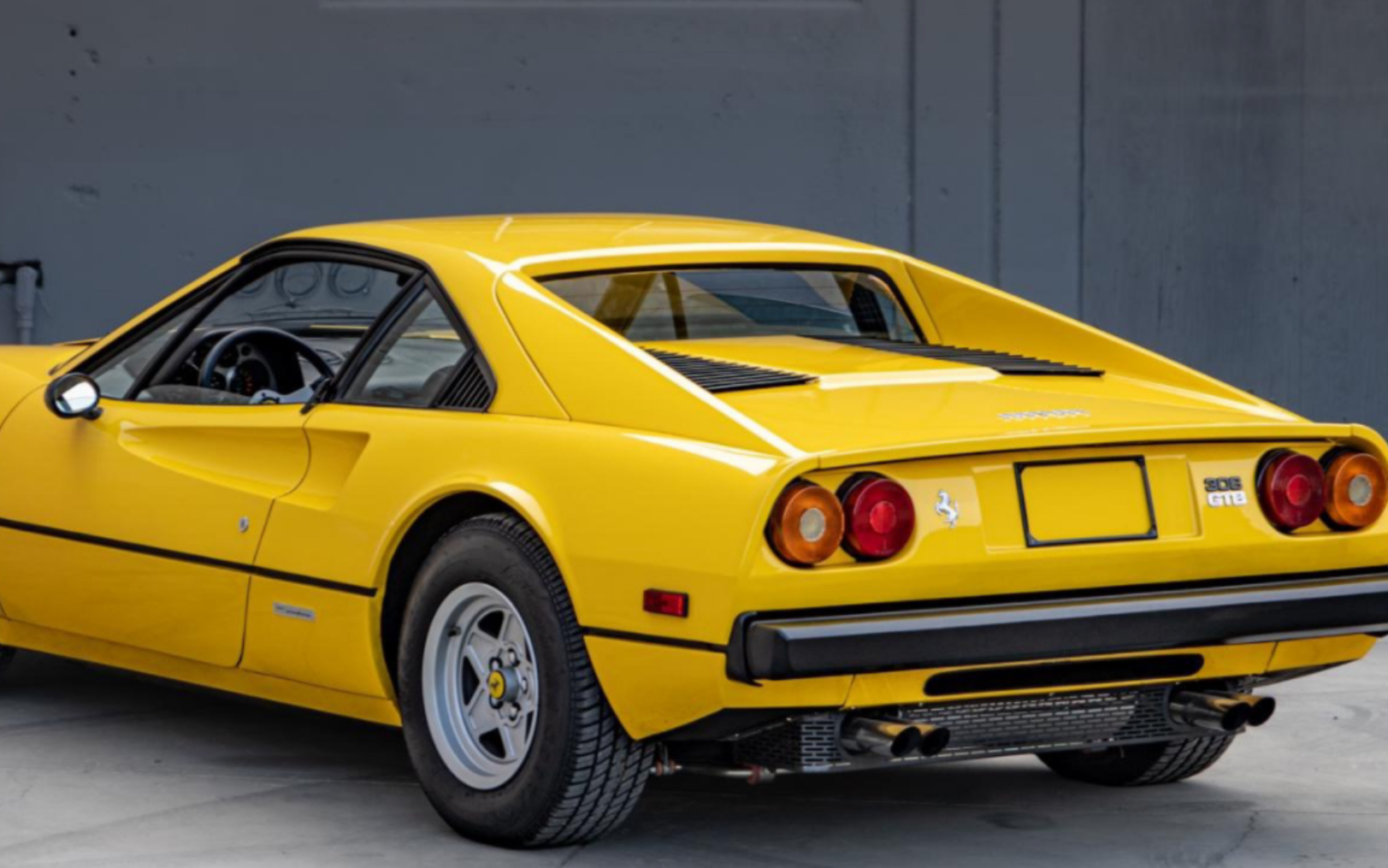 法拉利 ferarri 308gtb 仪式感拉满的沉浸式机械体验