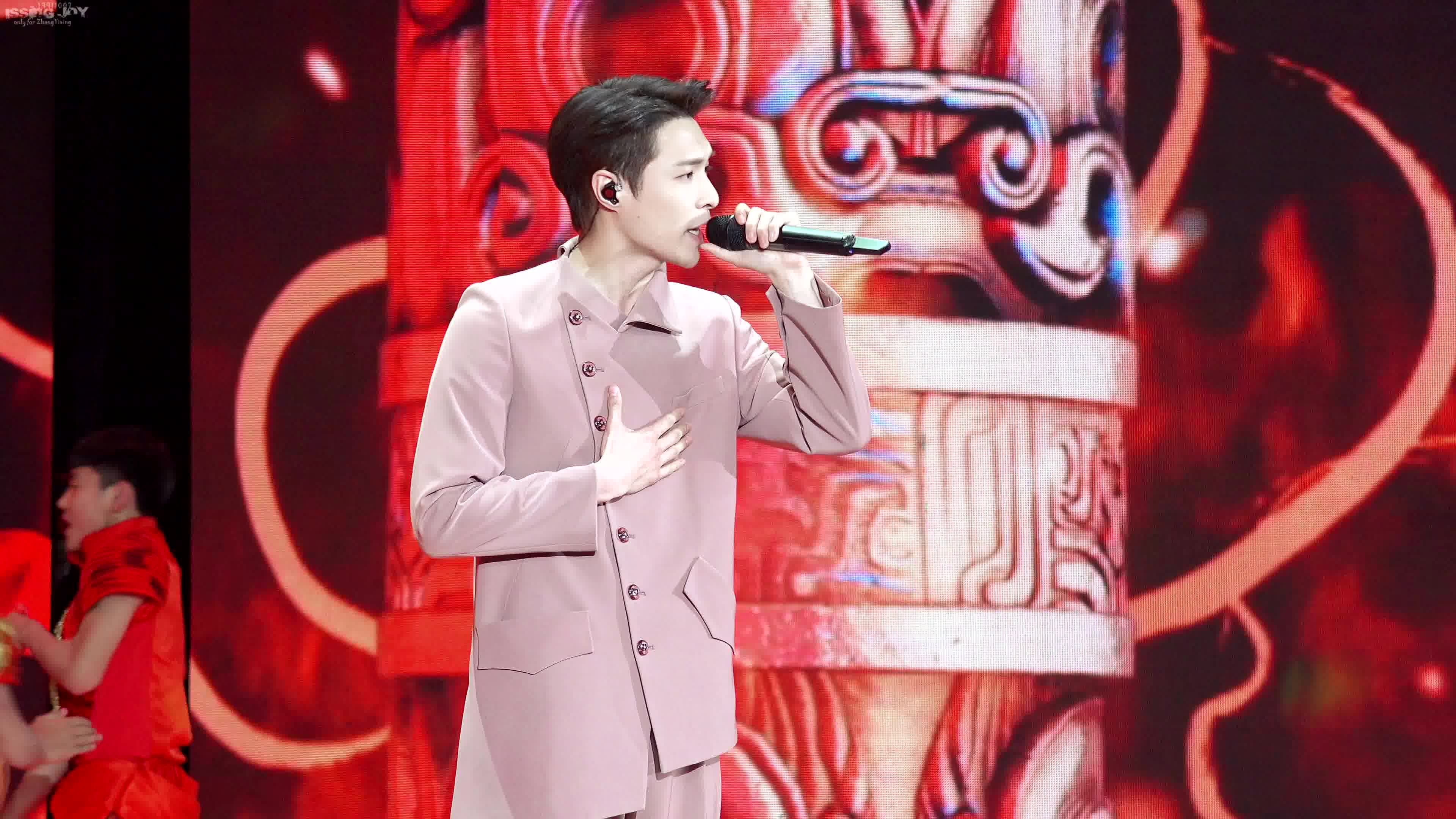 190502 张艺兴央视五四晚会《中国功夫》 《沧海一声笑》超清focus