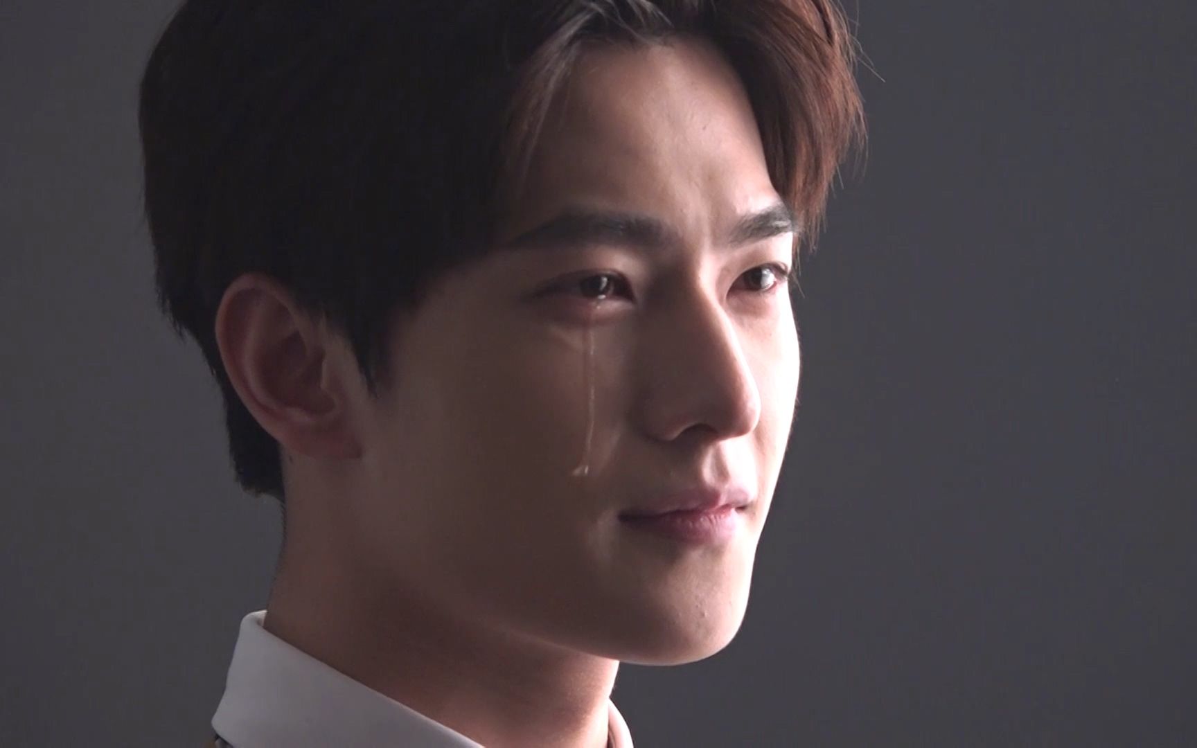 杨洋父子mv拍摄相关给你们看些不一样的